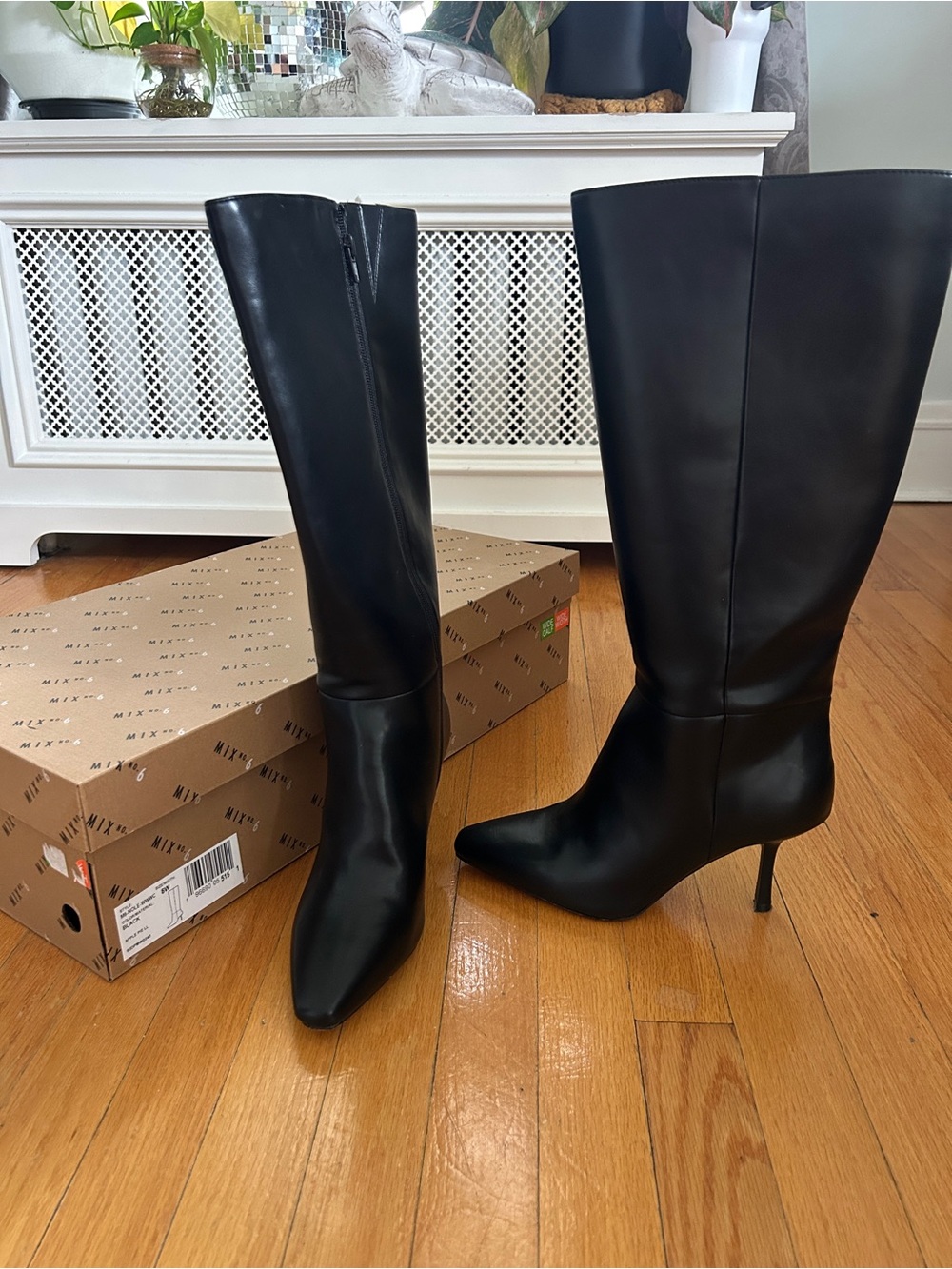 Mix No. 6 Black Knee-High Pointed-Toe Stiletto Boots
